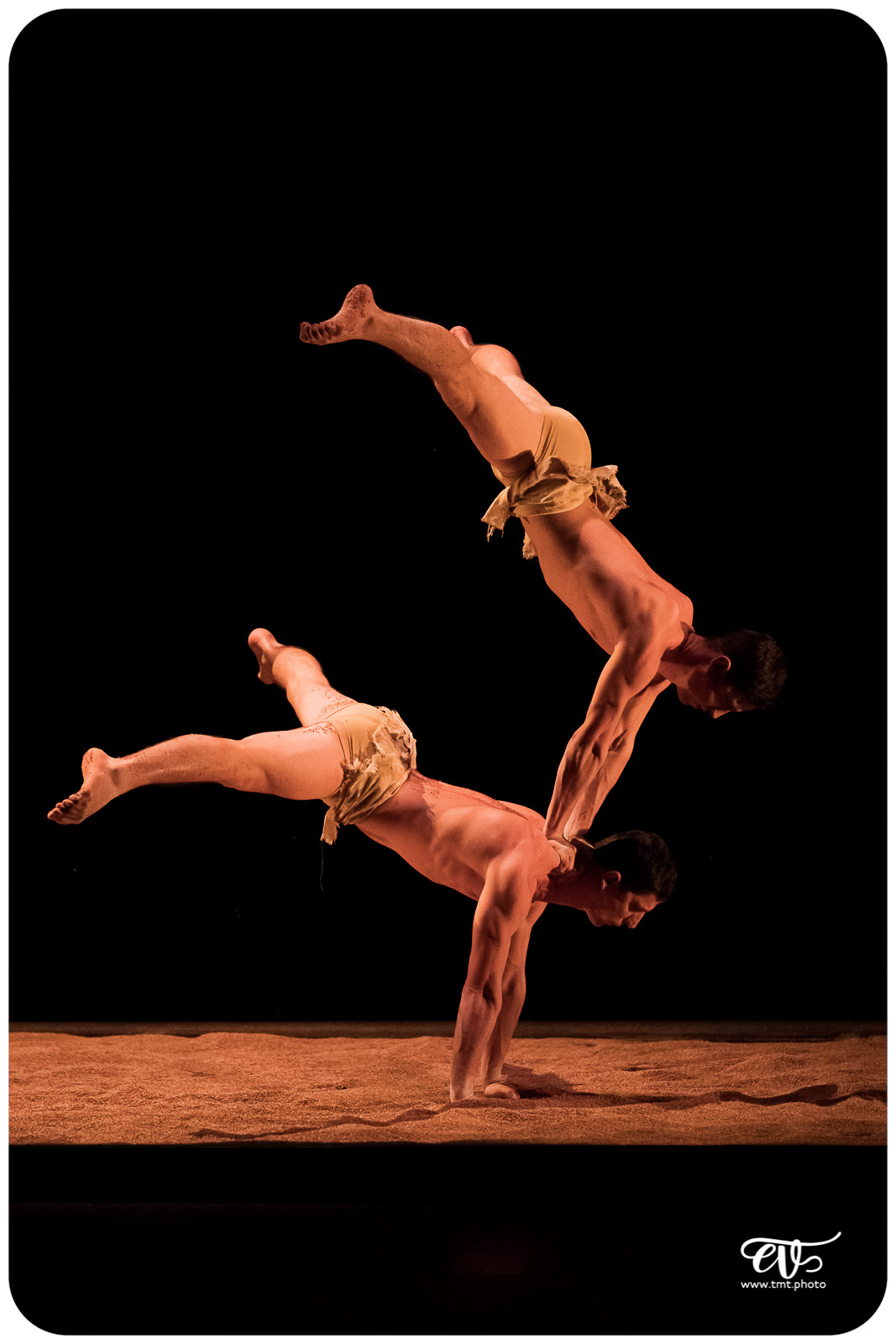 MY LAND (RECIRQUEL COMPANY)